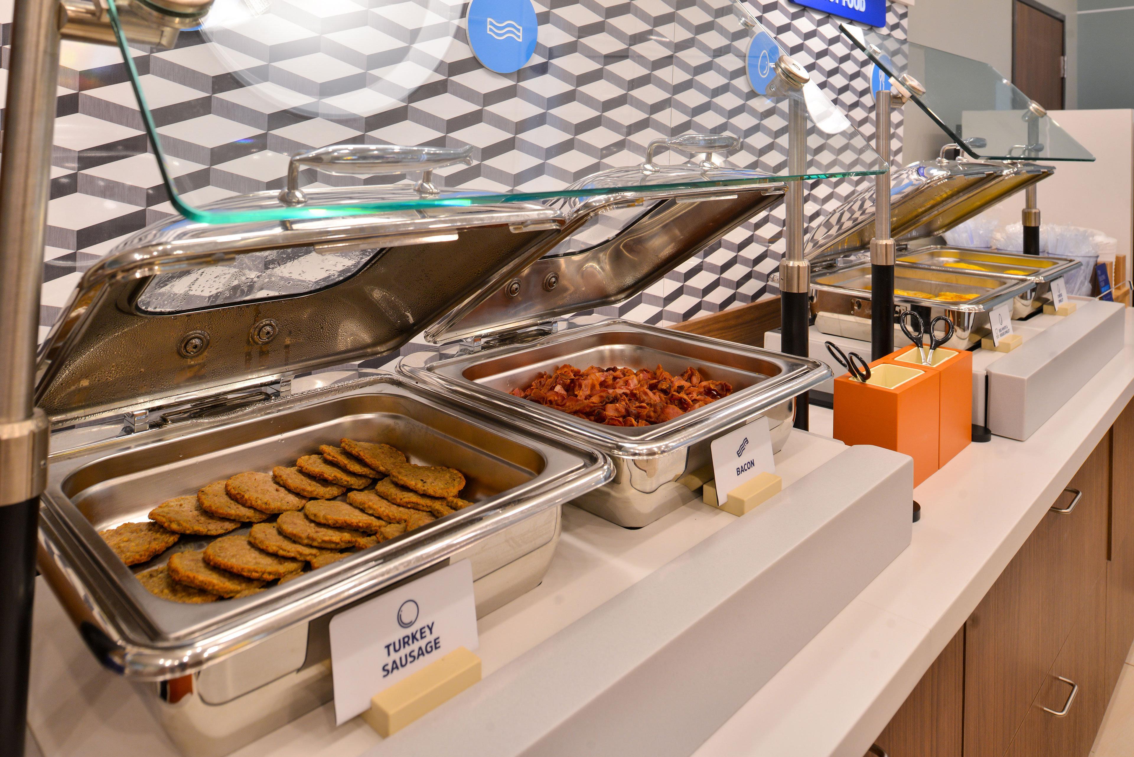 Holiday Inn Express & Suites - Madison By Ihg Exteriör bild