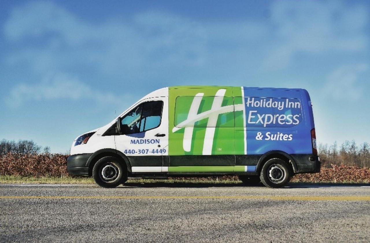 Holiday Inn Express & Suites - Madison By Ihg Exteriör bild